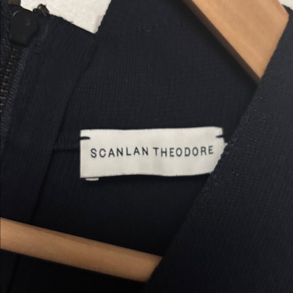 [$700] Scanlan Theodore Crepe Knit V Neck Navy Long Sleeve Dress. size Large - Picture 8 of 13